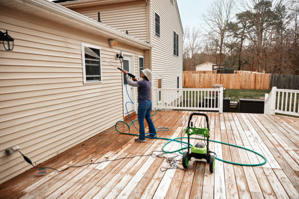 Best Roof Pressure Washing  in Brewster, WA